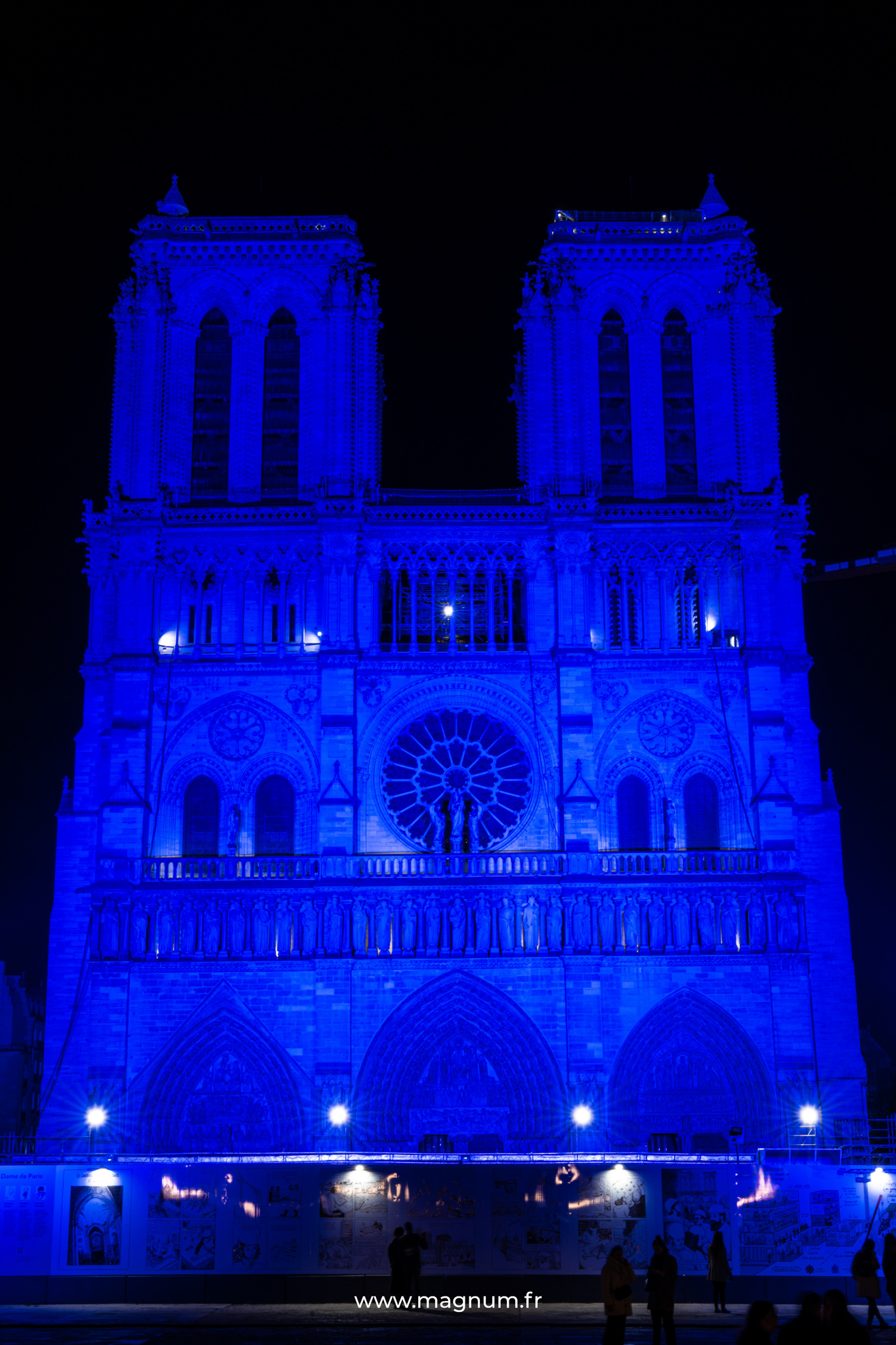 ILLUMINATION 13 SITES PARIS EUROPE