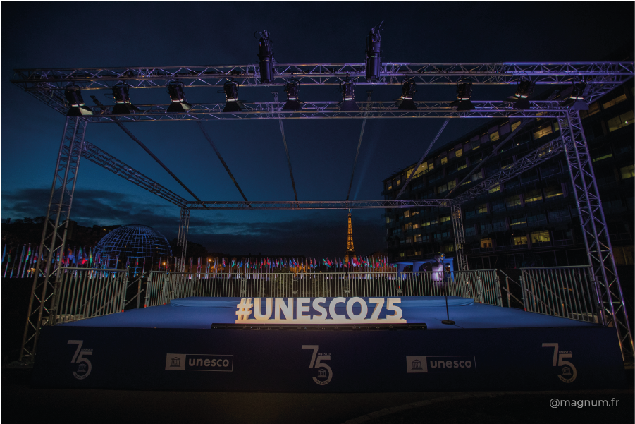 ILLUMINATION UNESCO 75 ANS