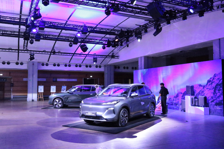 Geely aux Salles du Carrousel