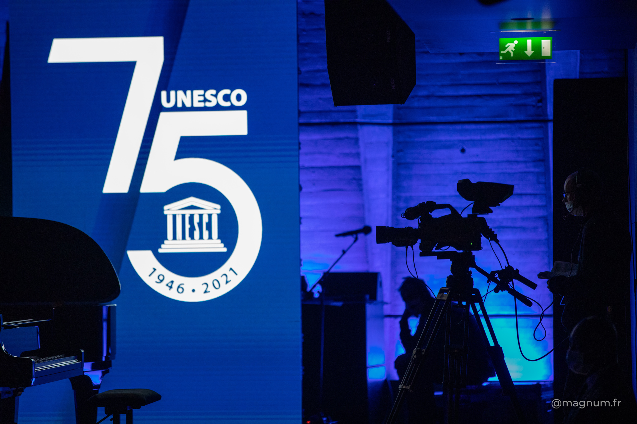 ILLUMINATION UNESCO 75 ANS